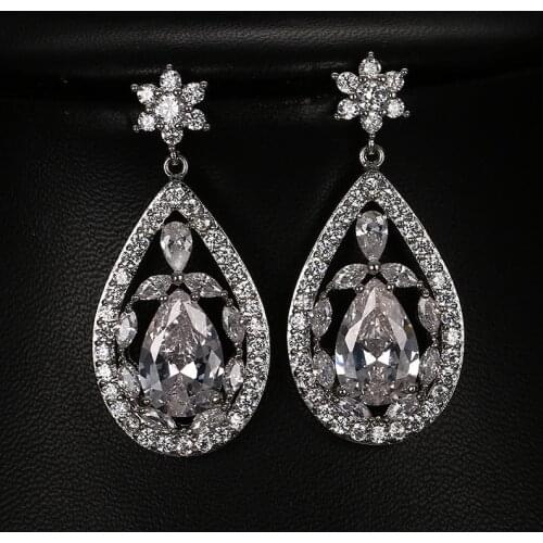 Bettyue Brand Fashion Charm Luxury Cubic Water Drop Zircon Two Colors Jewelry Earrings For Woman Gothic Style Wedding Gift