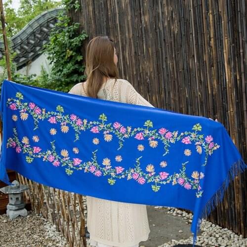 Autumn And Winter Thick Warmth Embroidered Flower Ethnic Style Cashmere Oversized Black Tassel Shawl Surrounding Women Pashmina