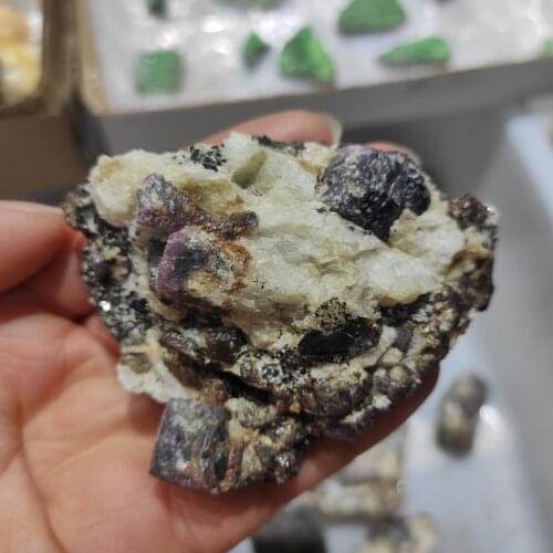 1pcs Natural crystals and stones healing crystals decoration raw crystal gemstones symbiont chakra stone healing quartz gift