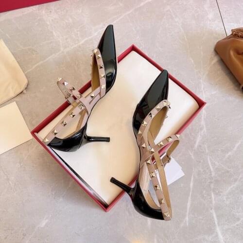 2021 Newest Hot Summer Shoes Woman Patent Leather Woman Sandals Pointed-Toes Thin Heels Woman Sandals Rivet Decora Woman Sandals