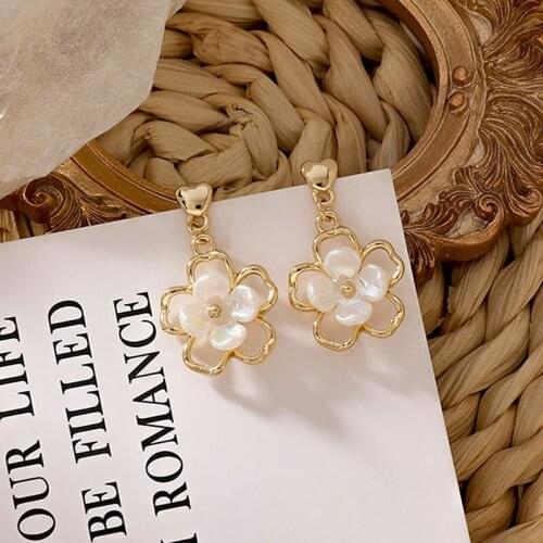 Vintage Flower Earrings For Women Simple Elegant Summer Shell Plant Hollow Flower Drop Ears Trendy Jewelry