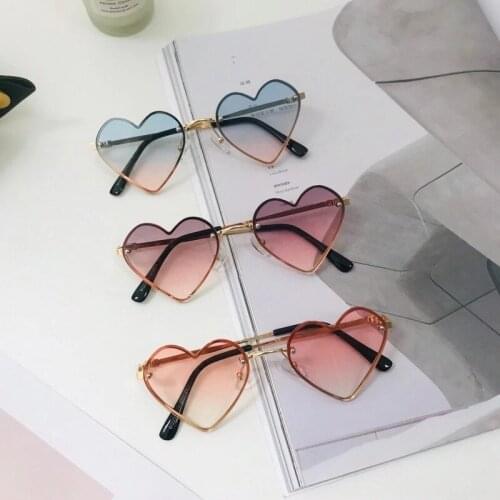 New Heart Rimless Kids Sunglasses Fashion Heart Shape Children Sun Glasses Girls Outdoors Travel UV400 Protection Eyewear