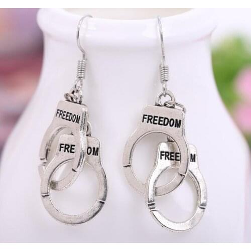 Fashion Handcuffs Earring