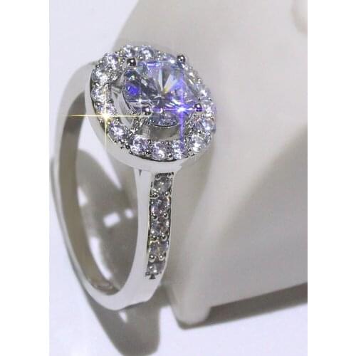 Women Ring Inlaid with Round Cubic Zirconia Surrounded By Small Zircons Sweet Romantic Surprise Birthday Gift for Girlfriend