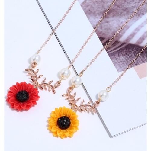 2019 Best Selling Explosion Season New Imitation Pearls Small Orange Flower Necklace Women Long Chain Trendy Sweet Jewelry Femme