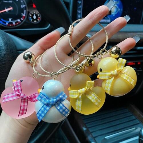 Cartoon Cute Little Duck Keychain Trend Personality Car Pendant Acrylic Keyring Couple Women Bag Key Chains Accessories Gift