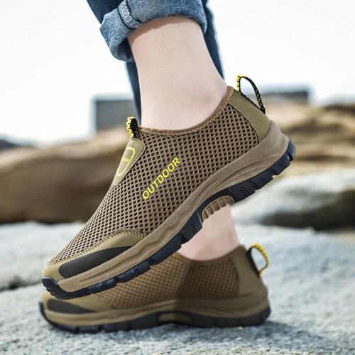 Casual non-slip hiking shoes mesh breathable slip-on mens Sneakers 2021 new fashion light comfortable walking casual shoes men