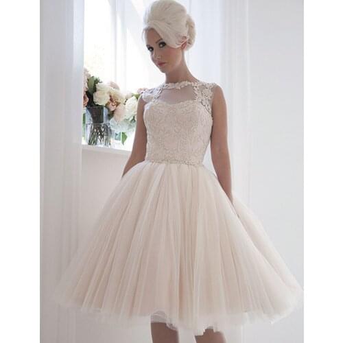 2016 Winter Vintage Champagne Lace Wedding Dresses Custom Made Knee Length Short Reception Dress Bridal Dress