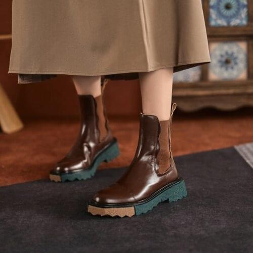 2021 Autumn/Winter Fashion Women Boots Thick Heel Two Colors Retro Chelsea Boot Cow Leather Women Platform Boot Flat Women Shoes