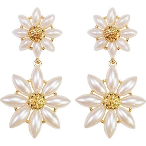 Korean Jewelry Zircon Pearl Crystal Flower gold Geometry Stud Earrings For Women Statement Ear Jewelry Wholesale