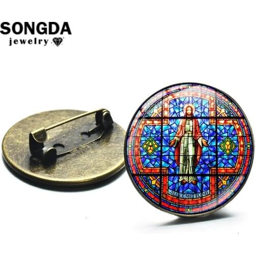SONGDA Wonderful The Rose Window Art Pattern Brooches Notre Dame de Paris Cathedral Theme Glass Dome Lapel Pins Badges Xmas Gift