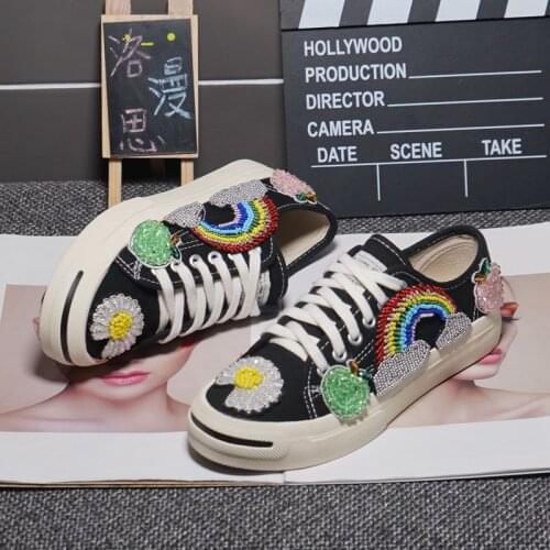 2021 new heavy industry flowers small Zou Ju canvas shoes tide brand low-top casual shoes women street shooting
