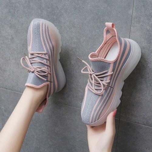 Large size womens running shoes leather light white sneakers thick-soled vulcanized shoes casual breathable walking shoes new
