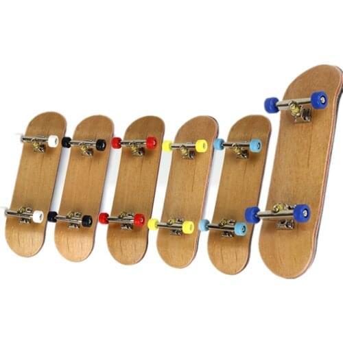 1 Set Wooden Fingerboard Skateboard with Box Children Deck Sport Game Gift Maple Novelty Finger Toy for Adults Kids 6 Colors