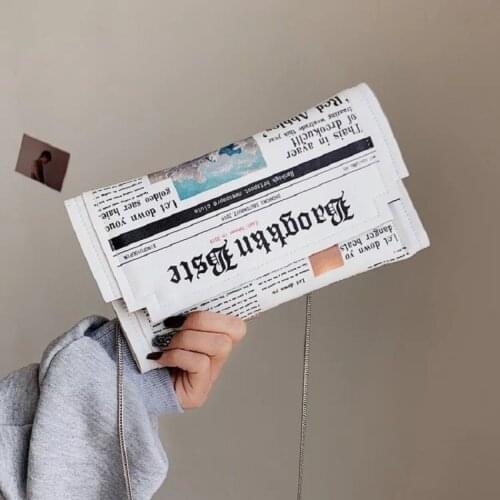 Fashion Newspaper Print Design Women Casual Envelope Bag Day Clutches Chain Purse Crossbody Messenger Bag Shoulder Bag Handbag