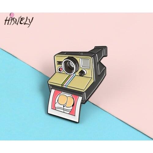 Fashion enamel brooch creative new cartoon camera photography funny brooch all-match clothing accessories