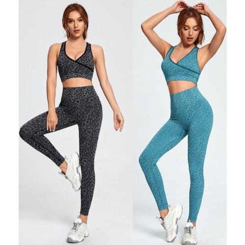 New Seamless Leopard Camouflage Yoga Suit Beautiful Back Bra High Elastic Hip Lifting Fitness Pants Sports Sexy Suit Running Set