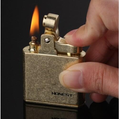 Free Fire Grinding Wheel Torch Lighter Copper Kerosene Oil Flint Lighter Gasoline Retro Ignition Cigar Lighter Gadgets For Men