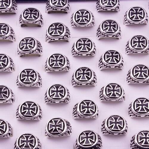 20PCS/Lot Steel Titanium Red Armor Shield Knight Templar Crusade Cross Ring Medieval Signet Retro Vintage Wholesale Mix Sizes