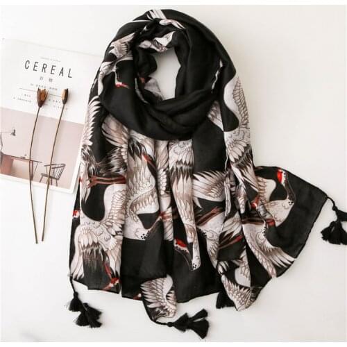 Ladies Lovely Animal Flamingos Black Tassel Viscose Shawl Scarf Wrap Headband Pashmina Stole Foulard Bufandas Muslim Hijab Sjaal