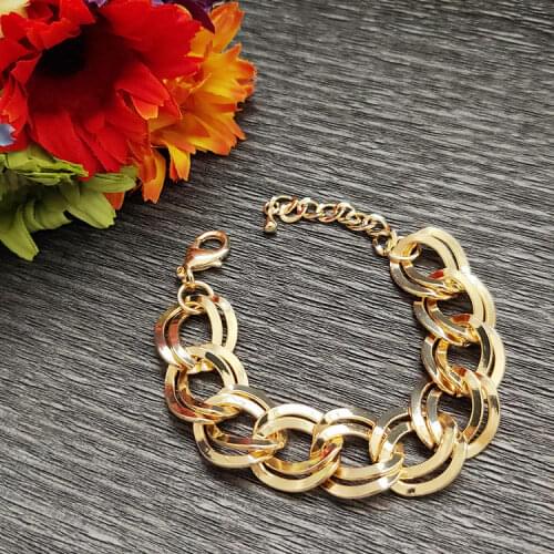 High Quality Golden Bracelet Charming Chain Fashion Wild Female Woman Fresh Gift Exaggerated Rock Hiphop All-Match Noble Jewelry