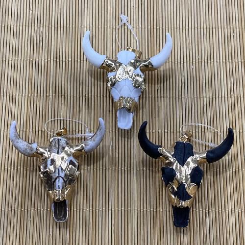 Natural resin jewelry bull head pendant exquisite modeling handmade DIY necklace earrings accessories handicraft accessories