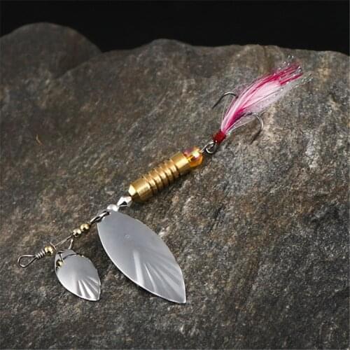 1pcs 7g/10g Metal Sliver Spoon lure Artificial Rotating Sequins Fishing Hard Bait With Feather Treble Hook Fishing Accessories