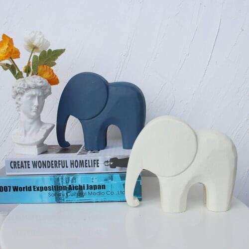 Nordic Wooden Elephant Ornaments Morandi Home Decoration Accessories Wood Table Miniature Craft Work Baby Room Nursery Decor