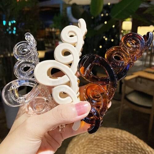 Ruoshui Korean Style Hair Claw Woman Vintage Hair Crab Women Hair Accessories Hollow Out Hairpins Hair Clips Headwear Barrettes