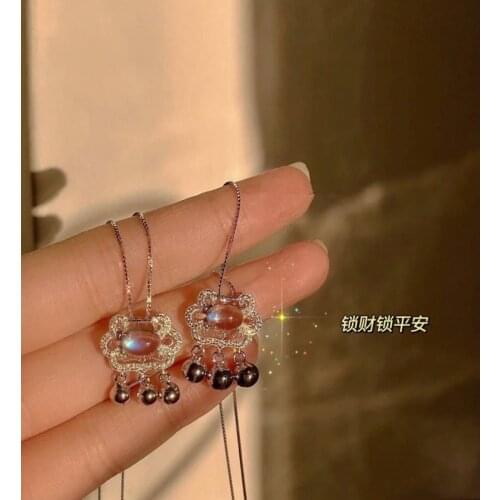 Simple Moonstone Wishful Longevity Lock Necklace Female Bell Wishful Lock Design Sense Ins Temperament Clavicle Chain