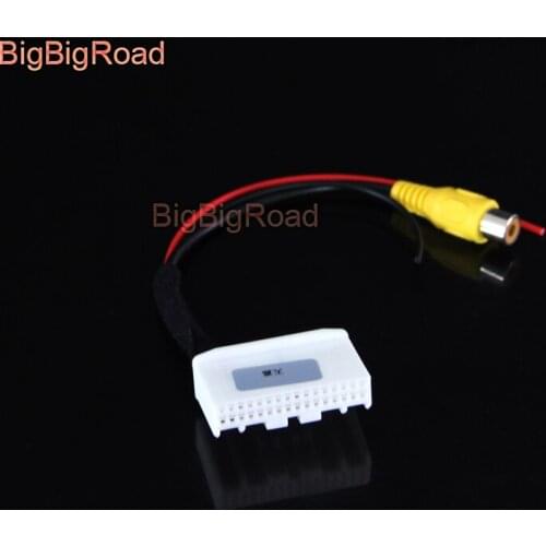 BigBigRoad Car RearView Camera Adapter Connector Wire 32 pins For Nissan Qashqai J11 X-Trail Rogue Teana Lannia NV200 2014 -2016