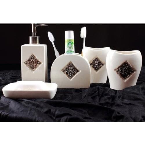 Bathroom Supplies European Ceramic Toothbrush Holder Soap Box Toothpaste Dispenser Simple Bathroom Decoration Accessories