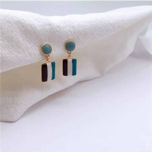 Oil painting style and temperament retro contrast geometric drop earrings without ear holes and female alloy earrings