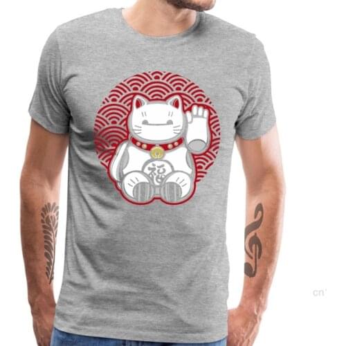 Lucky Assistant T-shirt Men Japan Lucky Cat Graphic Design Tee Thanksgiving Day 100% Cotton Short Sleeve TShirt Camisa Tee Shirt