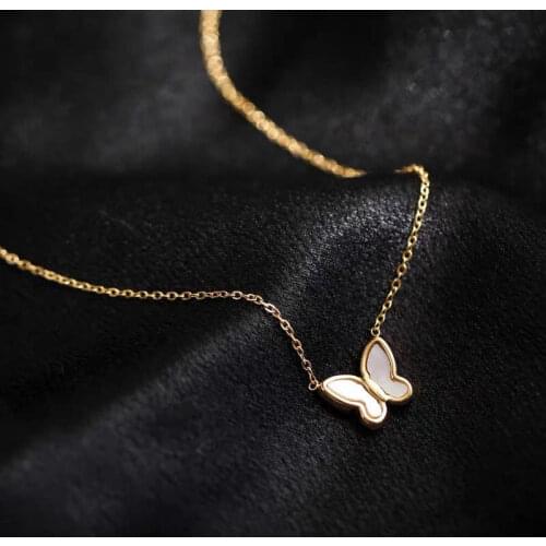 Sennier Golden Chains