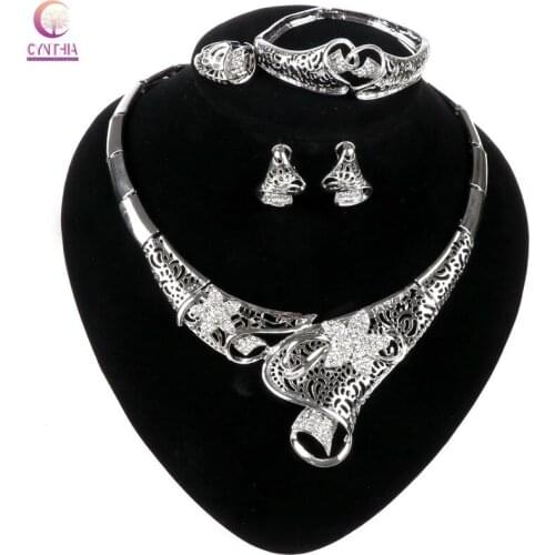 Wedding Dress Statement necklace Hot sale Women necklace Jewelry set with earrings Trendy party Exclusive sales 2017