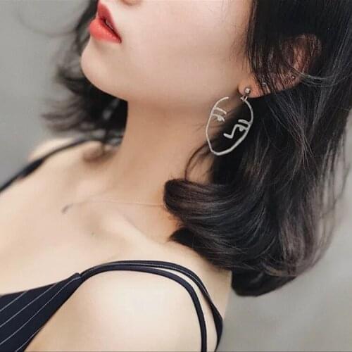 New Abstract Hollow Out Face Dangle Earrings Girls Statement Long Drop Earrings Jewelry Earrings boucles d'oreilles Brincos