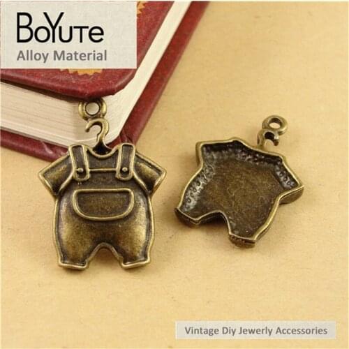 BoYuTe (50 Pieces/Lot) 14*24*19MM Baby Clothes Charms Antique Bronze Plated Metal Baby Overall Pants Trousers Charm Pendants