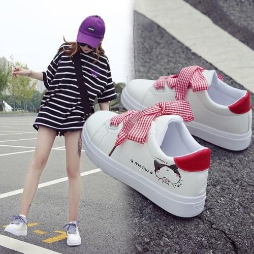 Anime Harajuku Classics Fashion Sneakers Cartoon Cat Print Casual White Flat Shoes Vulcanized Shoes Sports Shoes Trainers