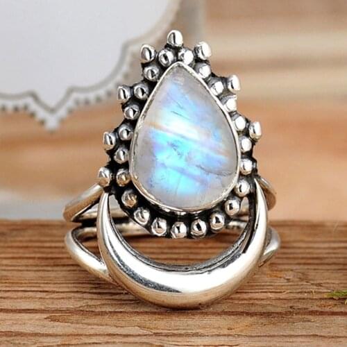 Vintage Crescent Moon Imitation Moonstone Ring Boho Teardrop Statement Stone Ring for Women Fashion Jewelry Gift