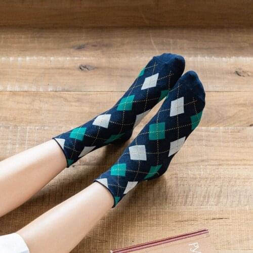 Women Socks Winter New Colorful Plaid Cute Socks Cotton Preppy Style Happy Girl Long Sock Fashion Mid Tube High Quality Stocking