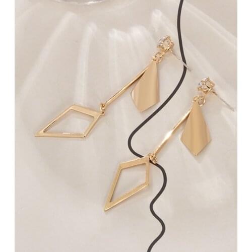 2021 Fashion Metal Geometric Earrings Simple Gold Color Tassel Pendant Earrings For Wonem elegant exquisite Womens Earrings