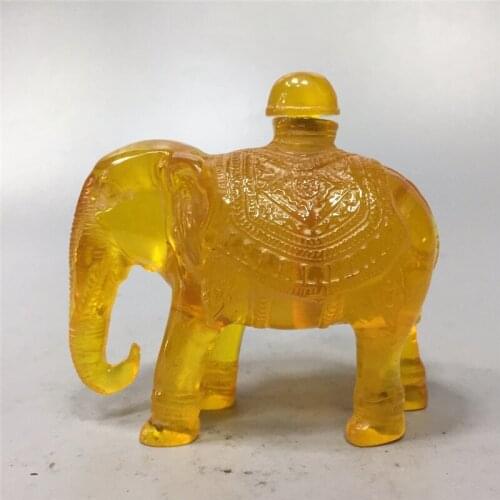 China old Beijing old goods Beeswax amber carving Elephant snuff bottle