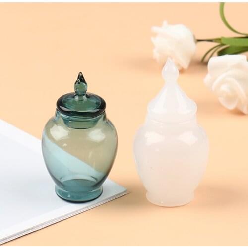 1Pcs Dollhouse Miniature Glass Candy Jar Simulation Candy Bottle Model Toy 1/12 Scale Pretend Toy For Home Kitchen