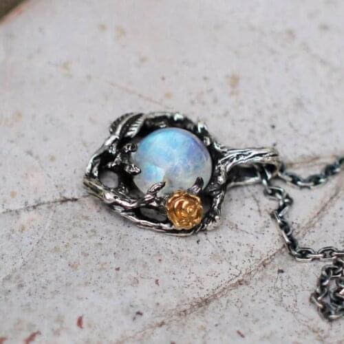 Vintage Ancient Rose Blue Stone Pendant Necklace for Women Creative Leaf Flower Choker Necklace Fashion Jewelry KAN009