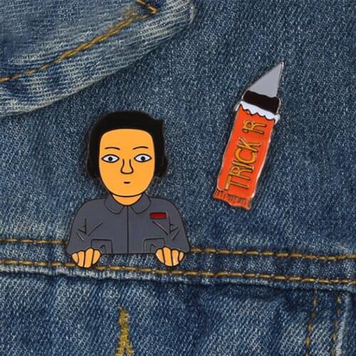 Fashion Women Brooches Worker Trick Knife Enamel Pins Creative Cartoon Metal Jewelry Denim Lapel Bag Badges Gifts Pin for Friend