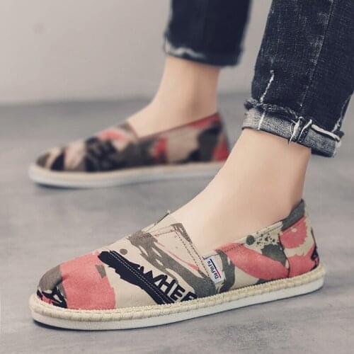 2020 Hot Sale Camouflage Red Men Canvas Shoes Fashion Hand-Painted Espadrilles Casual Shoes China Ethnic Shoes Chaussure Homme