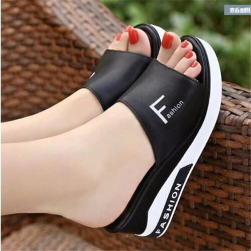 Sandals, soft leather slippers, womens new wedge with flip-flops, sandals, wedge with thick-soled, non-slip fashion mid-heeled