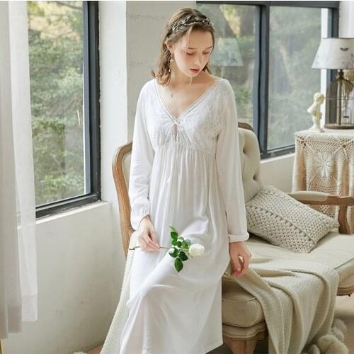 Sexy V Neck Lace Sleepwear Women Night Dress Long Victorian Vintage Nightgown Peignoir Ladies Princess Nightwear Home Loungewear