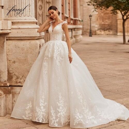 Fmogl Sexy Backless Cap Sleeve Lace Ball Gown Wedding Dresses 2021 Luxury Appliques Beaded Court Train Vintage Bridal Gowns